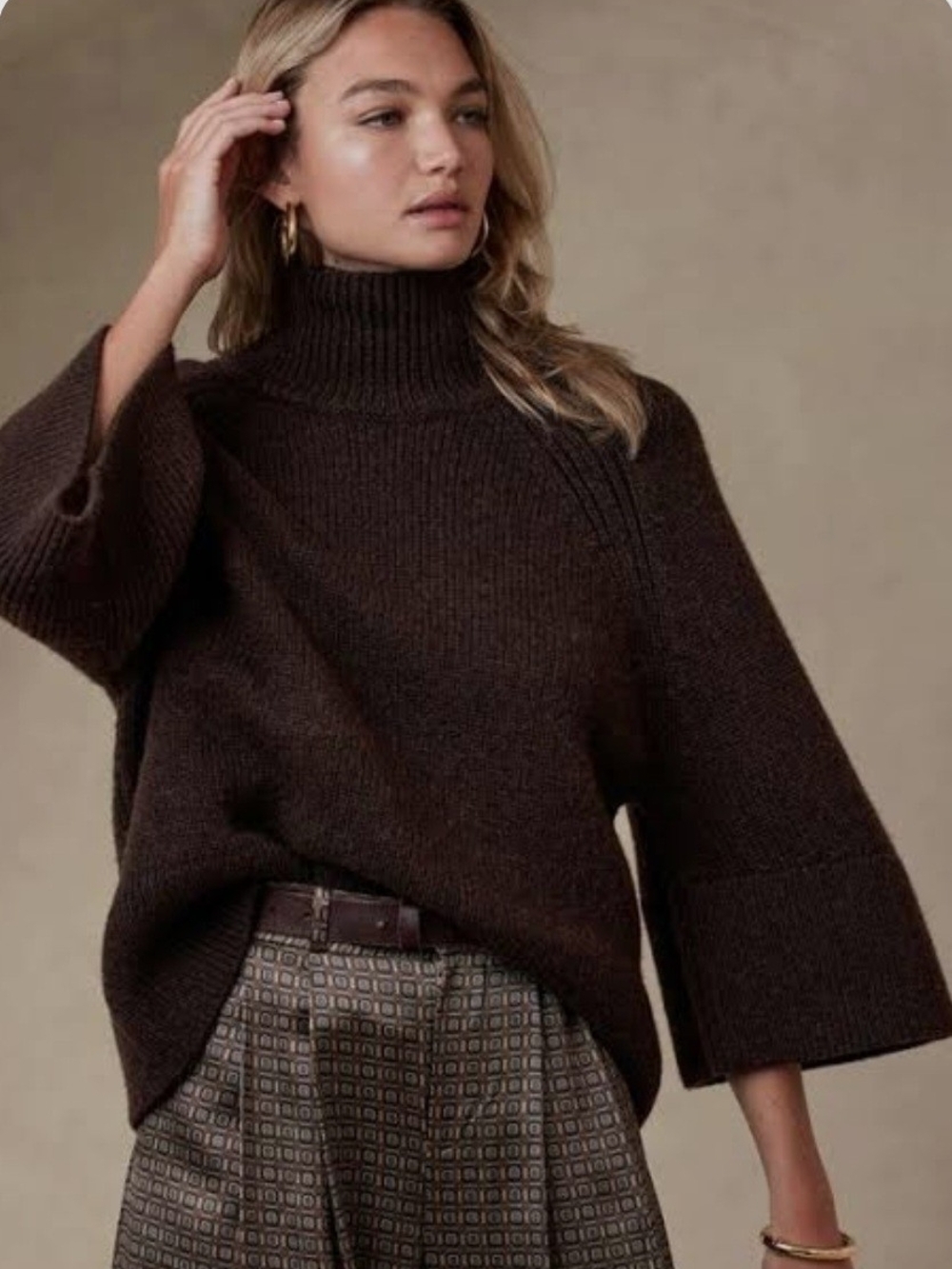 Banana Republic Wool Mix Dark Brown Turtleneck Sweater